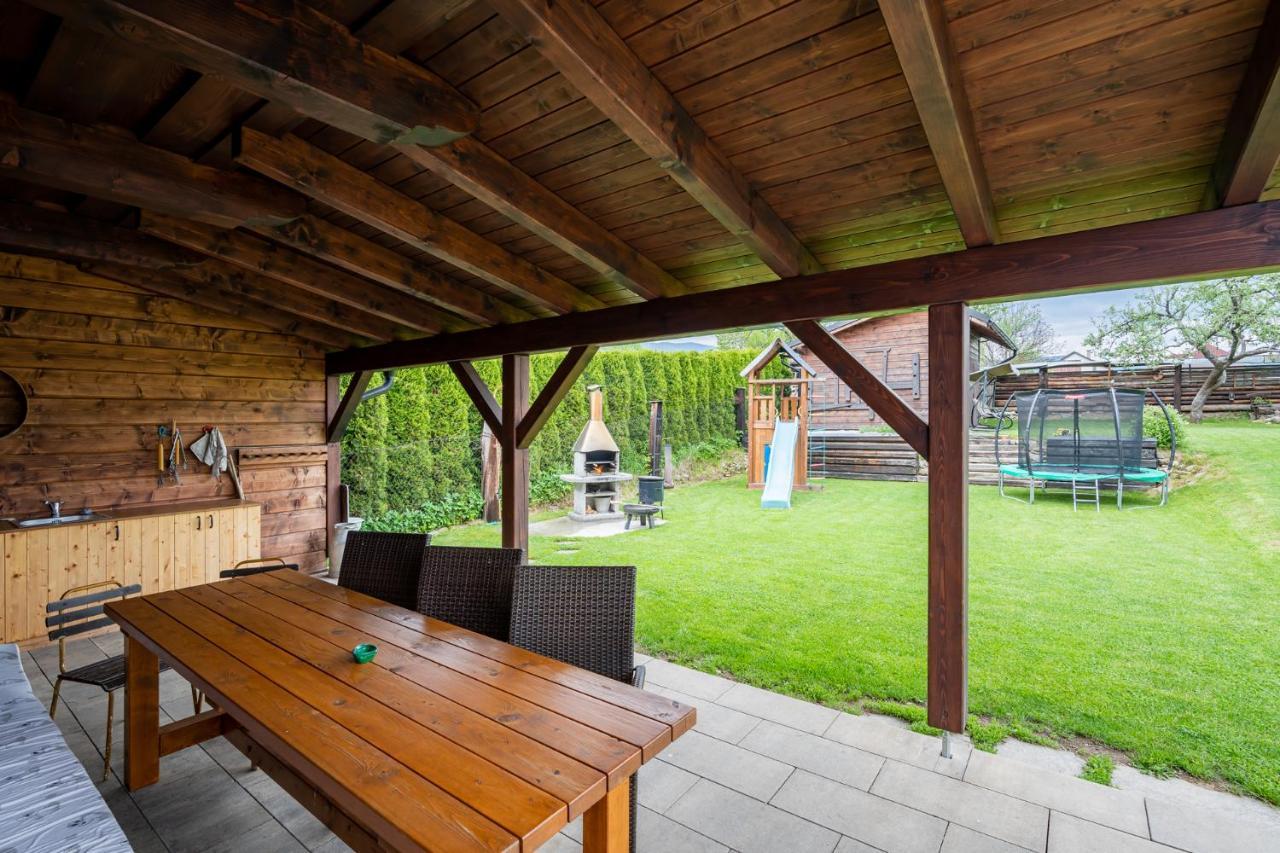 Drevenica Emilka, 5 Min Restauracia, Z Terasy Vyhlad Na Kralovu Holu A Polomske Ocko, Gril, Ohnisko, Kotlik Villa Brezno Exterior photo